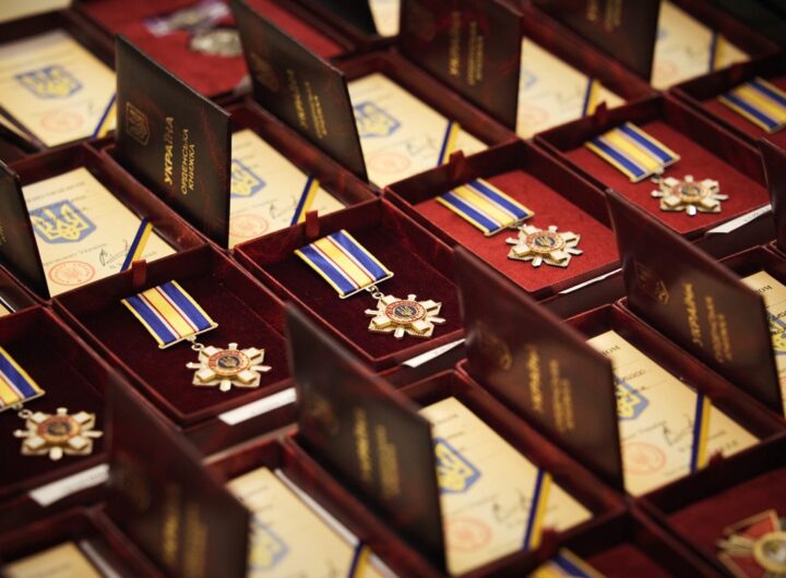 Новини України - Президент вручив відзнаки воїнам-прикордонникам