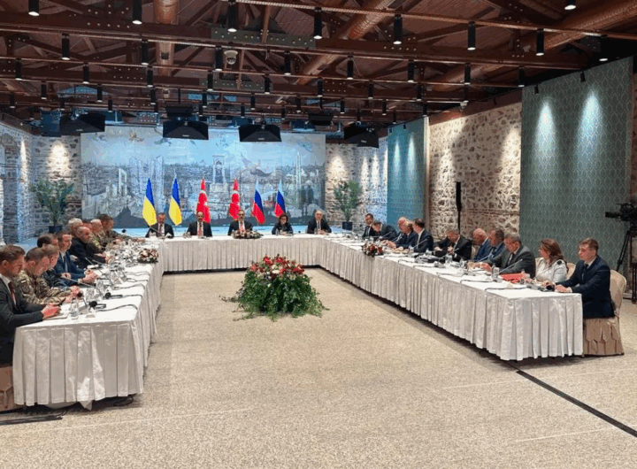 Новини України - Делегація України на перемовинах з РФ спілкується через перекладача - ЗМ