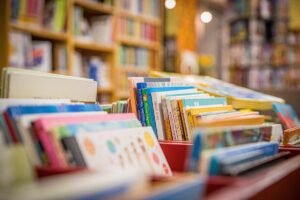 Новини України - Держкомтелерадіо внісло до переліку заборонених 11 антиукраїнських видань