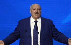 Новини світу - Лукашенко помилував понад 40 політв'язнів "до 9 травня"
