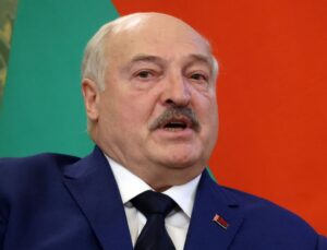 Новини світу - Лукашенко визнав, що затримався на посаді