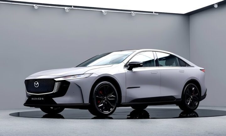 Авто новини - Mazda представила у Китаї спортивний седан для молоді
