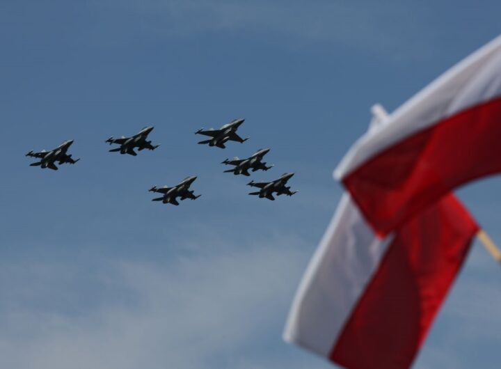 Новини світу - Польща планує модернізувати всі свої літаки F-16
