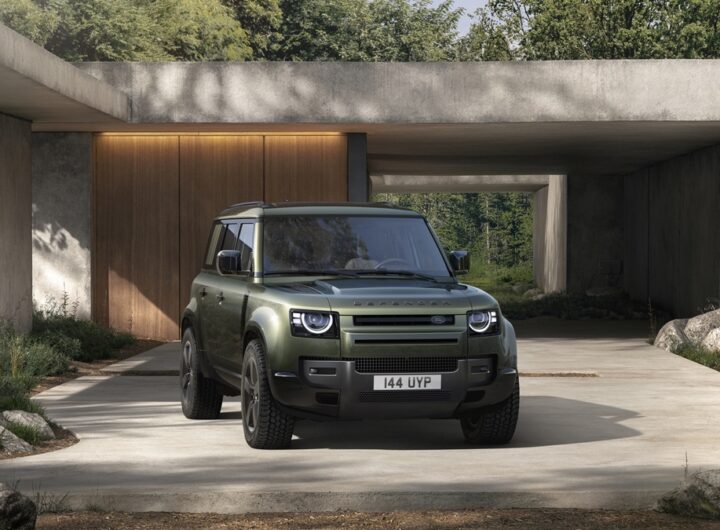 Авто новини - Представлено оновлений Land Rover Defender