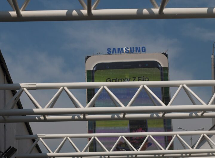 Новини бізнесу - Samsung відмовилась від російських металів для виробництва дисплеїв