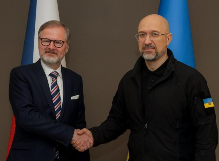Новини України - Шмигаль зустрівся з прем'єром Чехії в Ужгороді