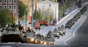 Новини світу - Сі їде, готують провокації. Парад у Москві