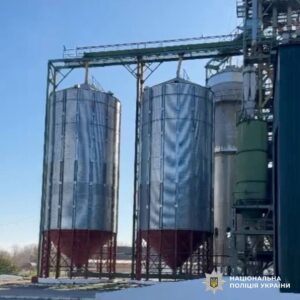 Новини України - Схема на 5,8 млрд: екскерівників Укртатнафти оголосили у міжнародний розшук