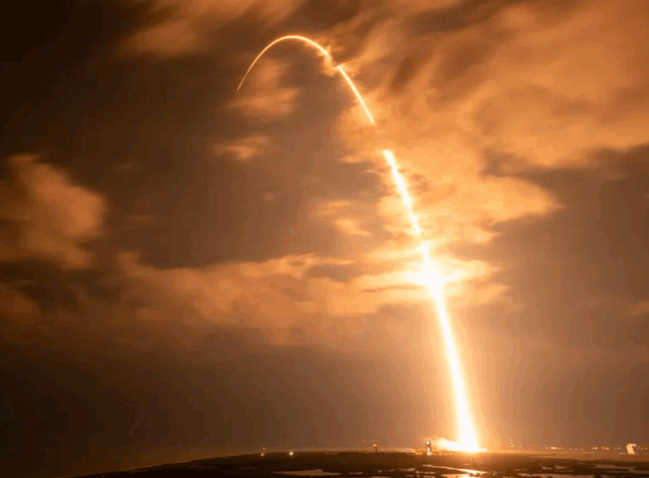 Технології - SpaceX запустила 23 супутники Starlink новою ракетою Falcon 9