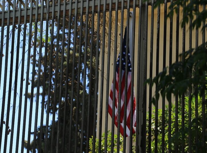 Новини світу - США підняли прапор над посольством у Дамаску