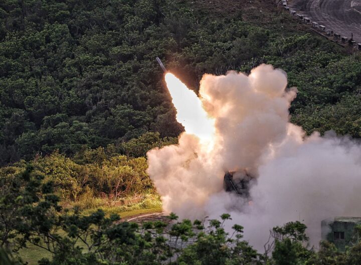 Новини світу - Тайвань провів перші бойові стрільби HIMARS