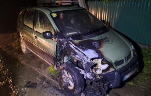 Новини України - ​У Бердичеві підпалили два військових автомобілі