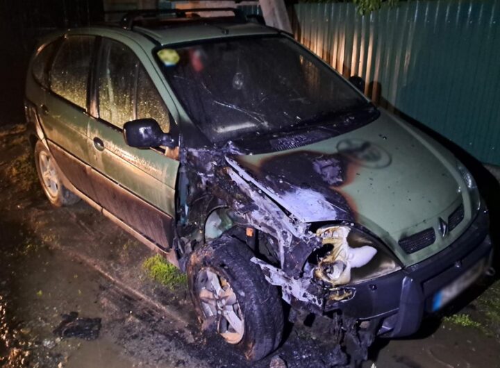 Новини України - ​У Бердичеві підпалили два військових автомобілі