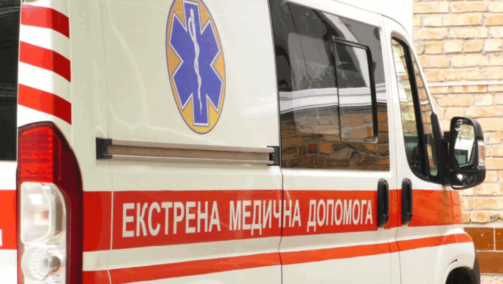 Новини України - У Харкові чоловік викликав швидку і напав на бригаду медиків