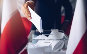 Новини світу - У Польщі проходить перший тур виборів президента