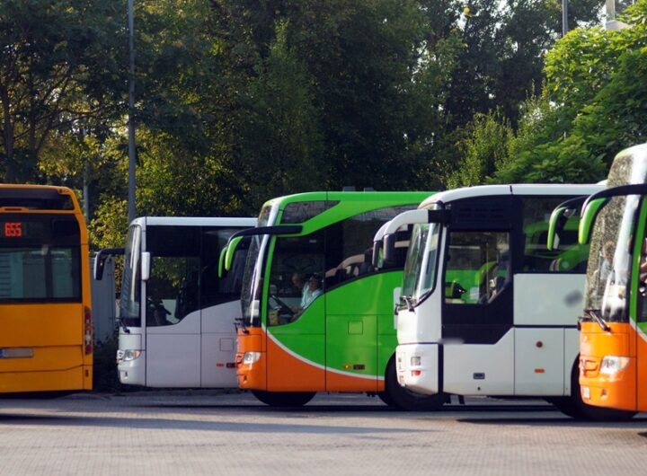 Новини бізнесу - Україна імпортувала автобусів на $13 млн з початку року