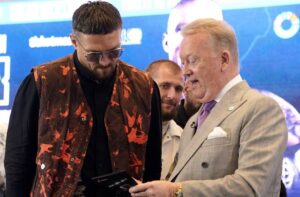 Новини спорту - Усик розповів про розкішний подарунок від промоутера Дюбуа у разі перемоги