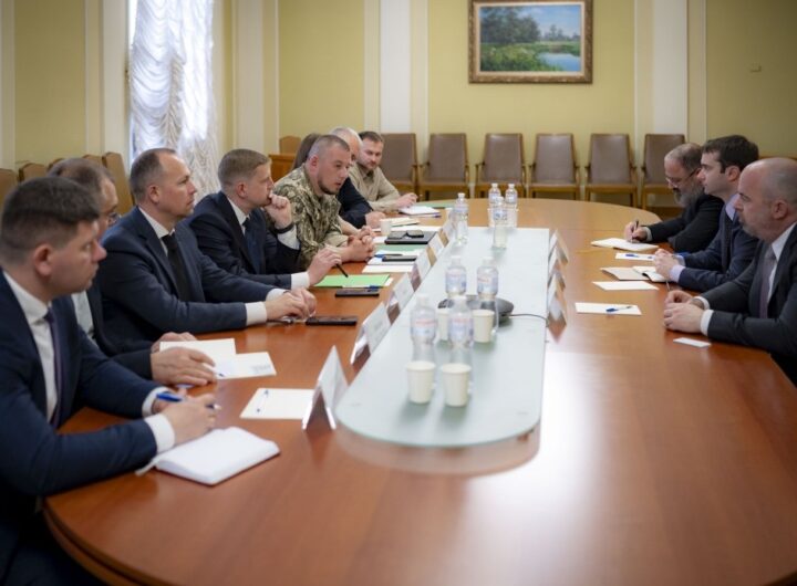 Новини України - В ОП провели зустріч з делегацією Сенату США