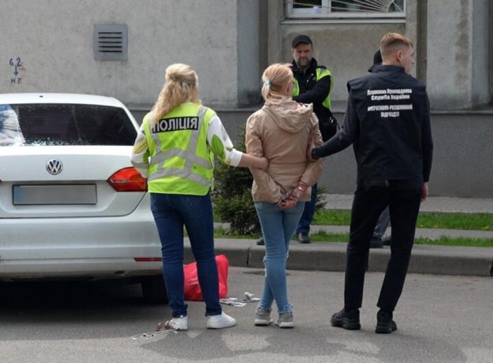Новини України - В Сумах затримали жінку, що намагалася продати своє немовля
