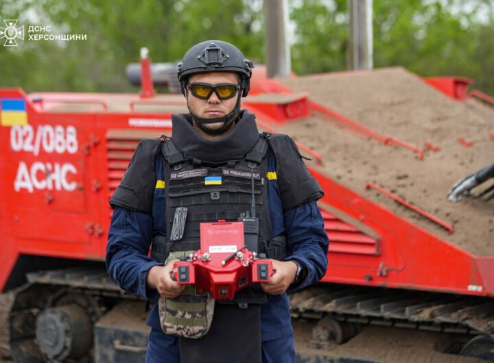 Сапери ДСНС продовжують розміновувати Херсонщину