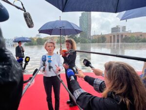 Новини світу - ЄС готує нові санкції проти Росії - фон дер Ляєн