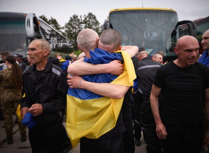 Новини України - З російського полону повернулись 303 військових