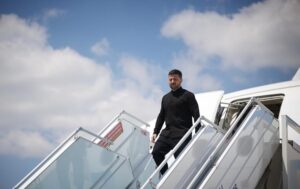 Новини України - Зеленський прибув з візитом в Албанію