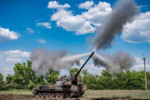 Новини України - ЗСУ відбивають російські атаки на 11 напрямках