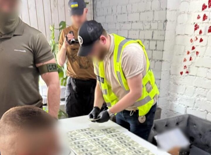 Новини Києва - Фіктивний діагноз дружині: у Києві чиновник за гроші допоміг ухилянту