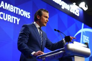 Новини світу - Глава Пентагону вперше не візьме участі у Рамштайні - ЗМІ