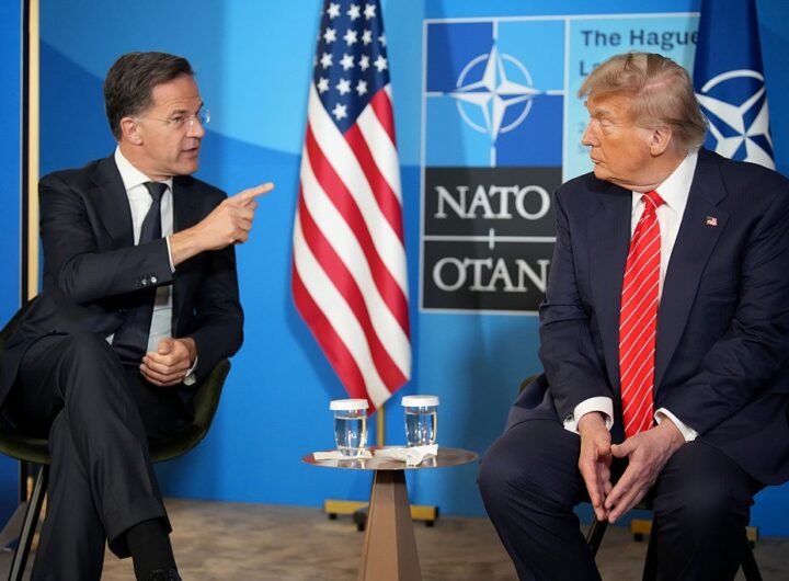 Новини світу - На саміті НАТО влаштували виставу для Трампа - ЗМІ