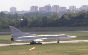 Новини України - Понад 40 літаків уражено на чотирьох аеродромах РФ - журналіст