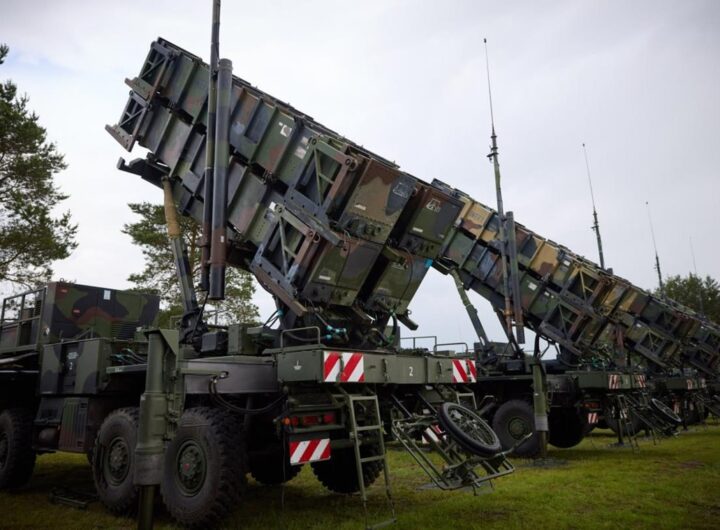 Новини України - ППО знищила майже 430 російських дронів і ракет