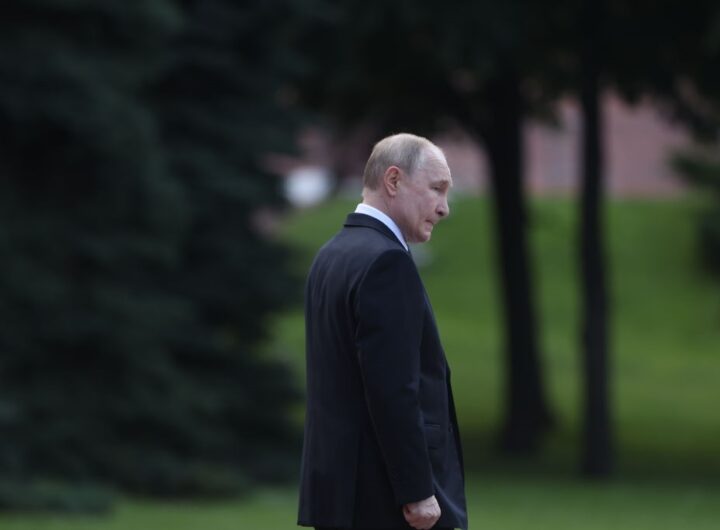 Новини бізнесу - Путін урізав бюджет після падіння нафтових доходів