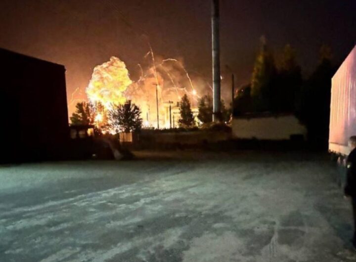 Новини світу - Російські пабліки повідомляють про вибухи в районі аеропорту на Брянщині