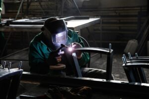 Новини світу - Російські заводи масово залучають робітників з Азії