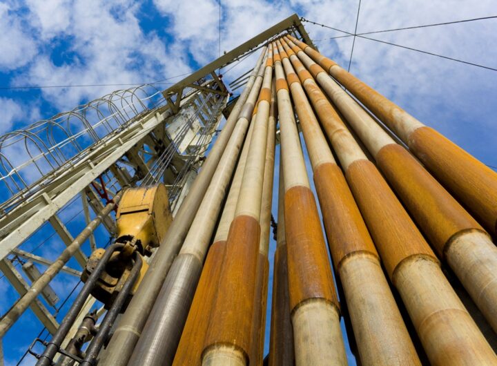Новини бізнесу - Рубль "з’їдає" нафтові доходи Кремля