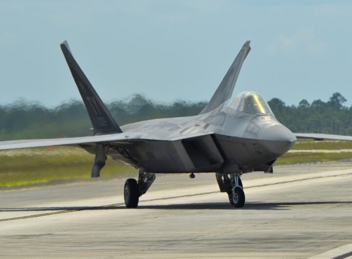 Новини світу - США перекинули ескадрилью F‑22 в Йорданію