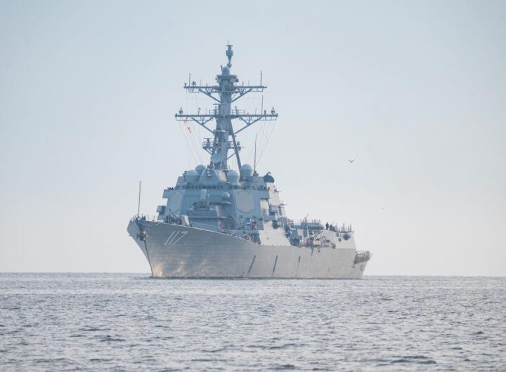 Новини світу - США збільшили угруповання есмінців у Середземномор'ї