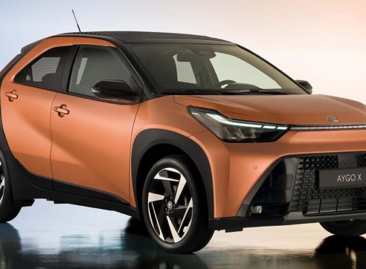 Авто новини - Toyota представила оновлену Aygo X