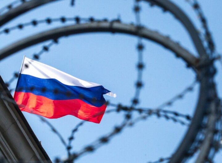 Новини світу - Трамп відклав санкції проти Росії, а ЄС продовжив обмеження за Крим
