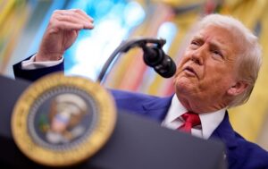 Новини світу - Трамп заявив, що розчарований Росією та Україною