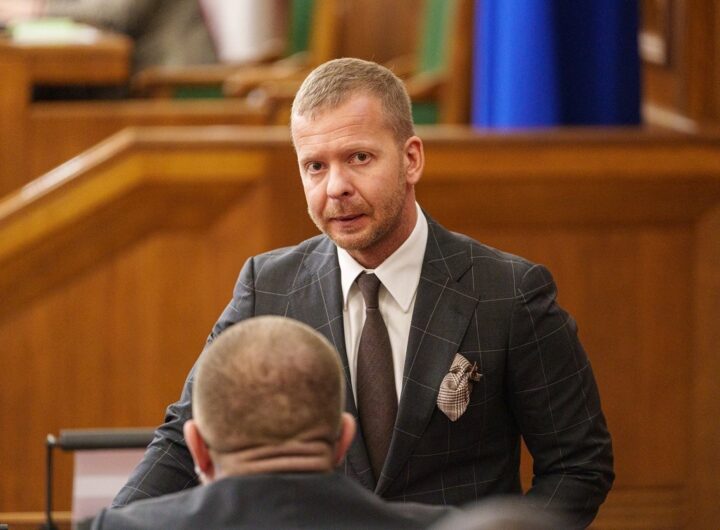 Новини світу - У Латвії затримали проросійського депутата Рослікова