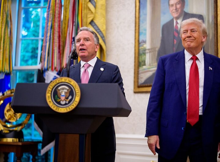 Новини світу - У Трампа переконують, що знищили "ядерку" Ірану