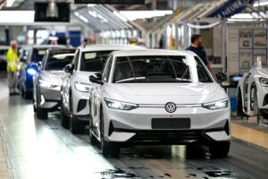 Новини бізнесу - У Volkswagen 20 тисяч працівників погодилися на звільнення