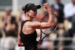 Новини спорту - Українка зробила камбек у поєдинку з Паоліні та пробилася до чвертьфіналу