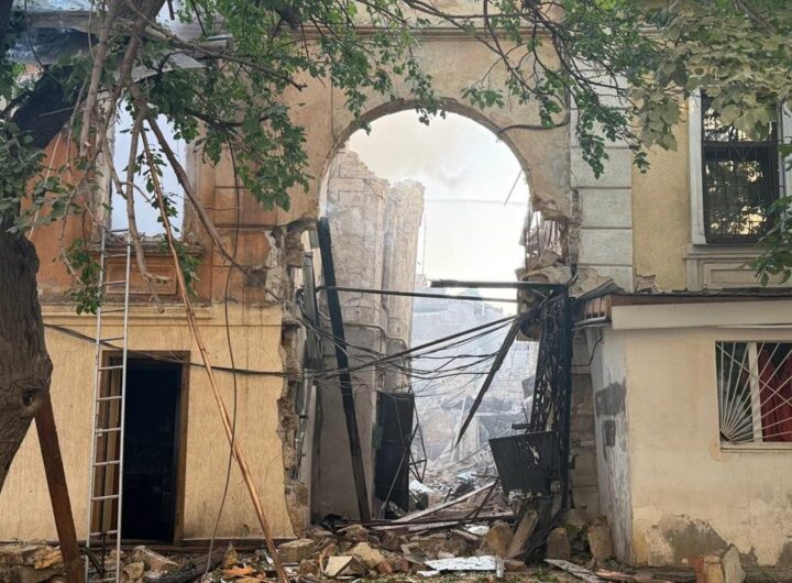 Новини України - В Одесі з-під завалів дістали загиблу, ще одну людину шукають