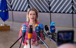 Новини світу - В ЄС заявили про майже повне постачання обіцяних снарядів