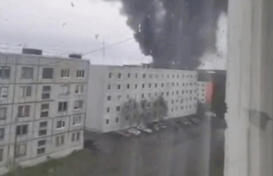 Новини світу - Вибухи лунають біля бази підводних човнів РФ - ЗМІ