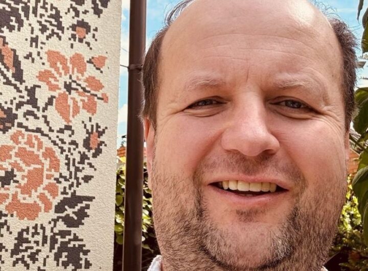 Новини культури - Віктор Бронюк розповів про службу в ТрО та причину бронювання